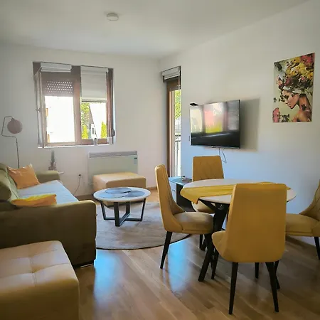 Rosa Lux Апартаменты