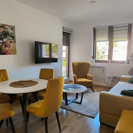 Rosa Lux Апартаменты *